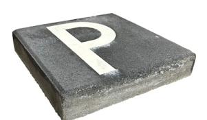 Parkeertegel 30x30x6 zw/w P 25 cm