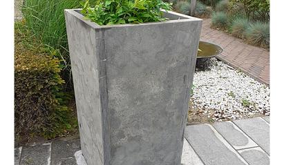 Blue Stone bloembak taps 30x30x60 cm. gezoet