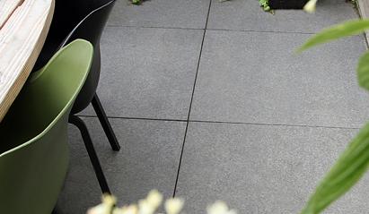 Solido Ceramica 30MM Pietra Basalto tegel 90x90x3 cm.