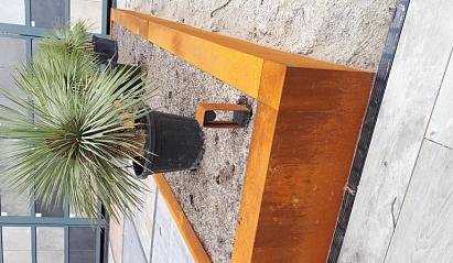 Stapelblok afdek hoek 15x15x43 cm Corten